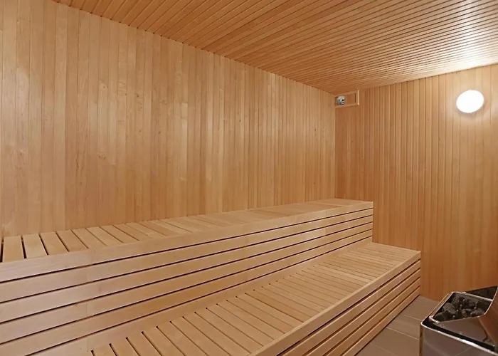 Lovely In With Sauna Apartman